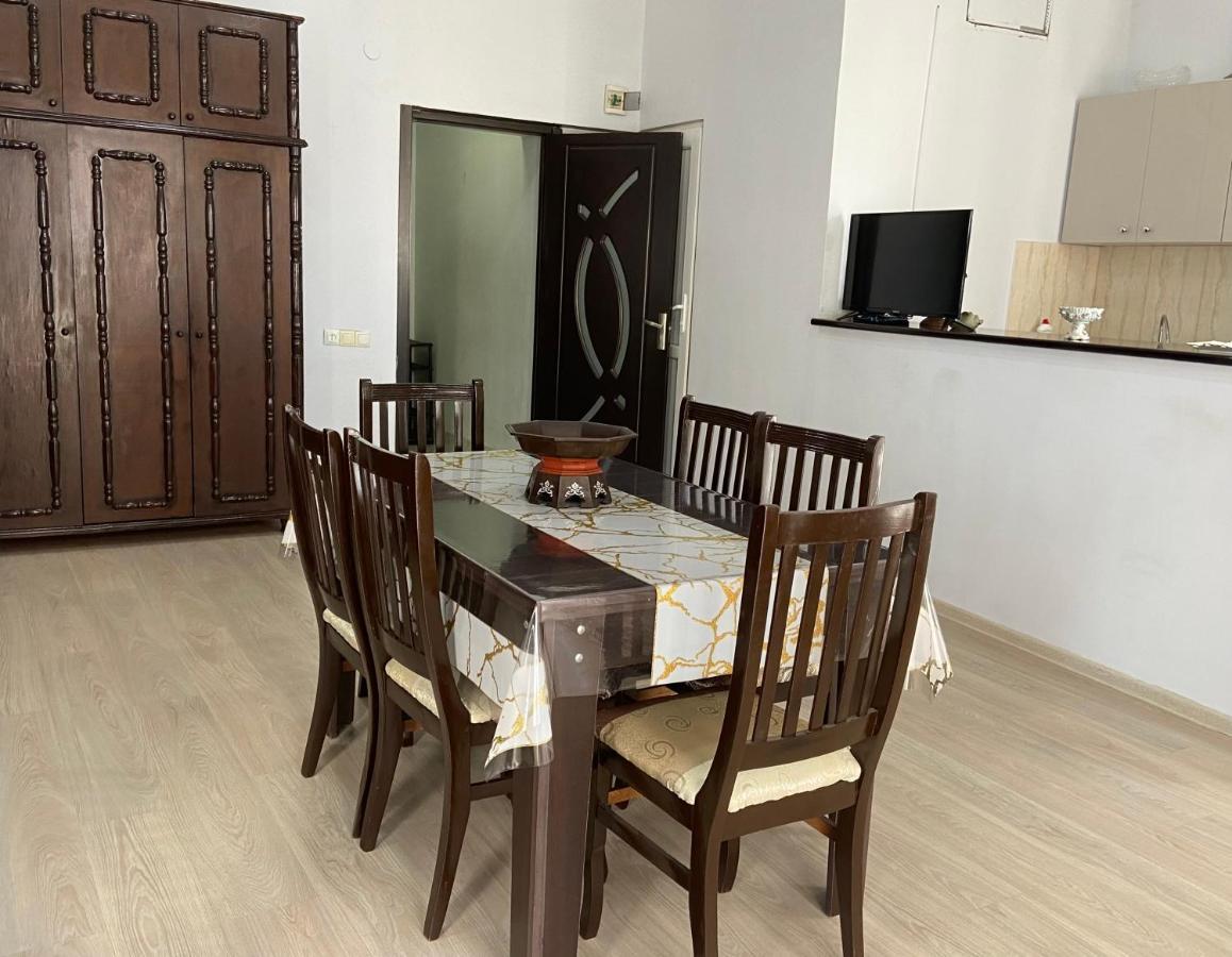 Apartment On Luka Asatiani 2 บาทูมิ ภายนอก รูปภาพ