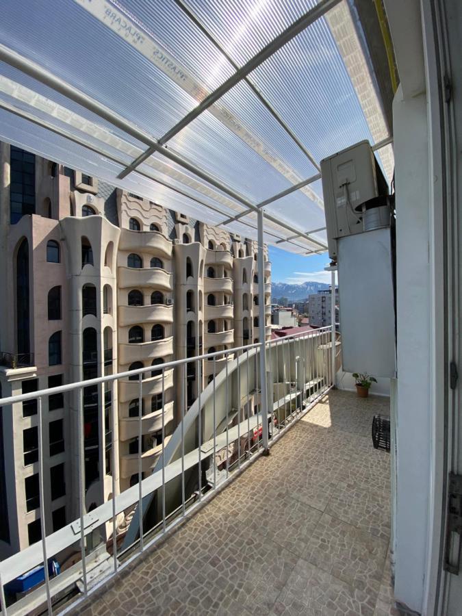 Apartment On Luka Asatiani 2 บาทูมิ ภายนอก รูปภาพ