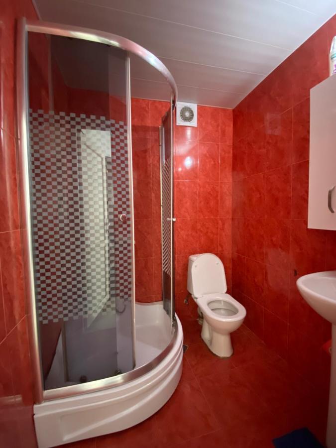 Apartment On Luka Asatiani 2 บาทูมิ ภายนอก รูปภาพ