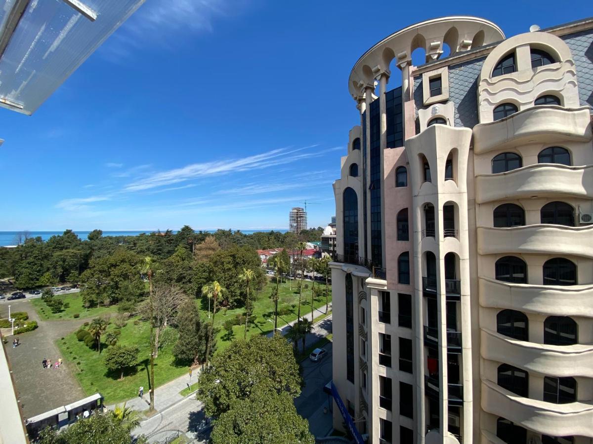 Apartment On Luka Asatiani 2 บาทูมิ ภายนอก รูปภาพ